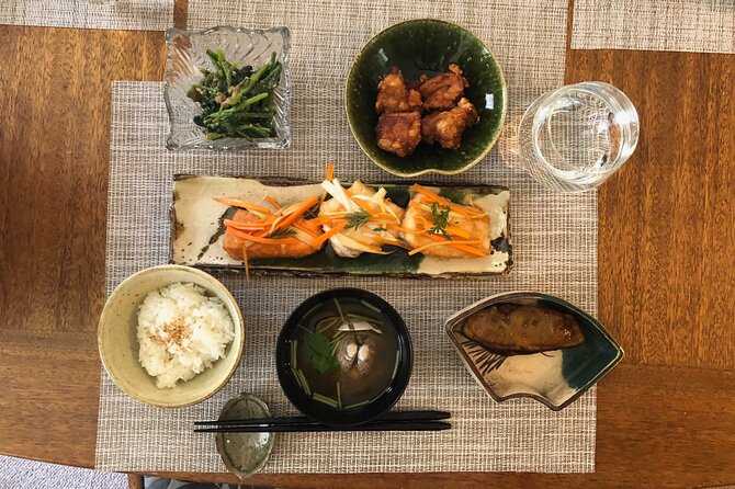 3-Hour Guided Musubi Japanese Home Cooking Class - What the class feels like from start to finish