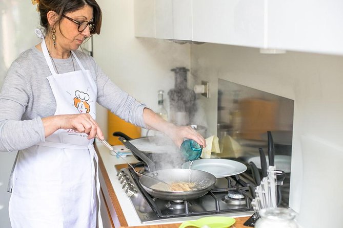 3-Recipe Italian Cooking Class in Como – Cesarine Best NYT Hosts - Group size and personal attention