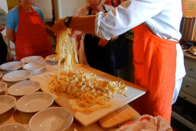 4 days,all inclusive Cooking holiday and tours, in Tuscany - The villa, pool, and seasonal tradeoffs