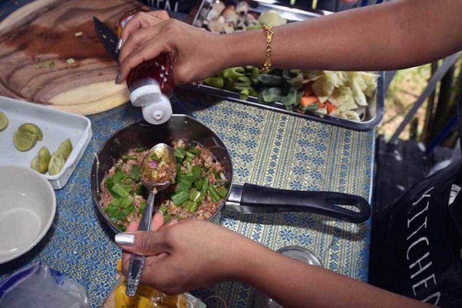 4-Hour Traditional Thai Cooking Class in Khaolak - What makes the experience feel authentic