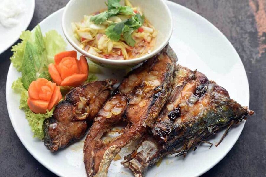 4-Hour Traditional Thai Cooking Class in Khaolak - Eating in the tropical garden