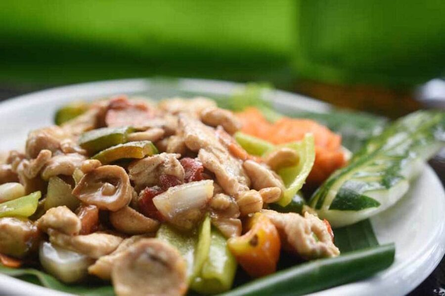 4-Hour Traditional Thai Cooking Class in Khaolak - How much value do you get for $79?