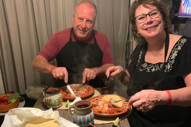 4h Cooking Class in Cancun with 8 Recipes & Bottomless Drinks - Starting with margaritas and a relaxed kitchen welcome