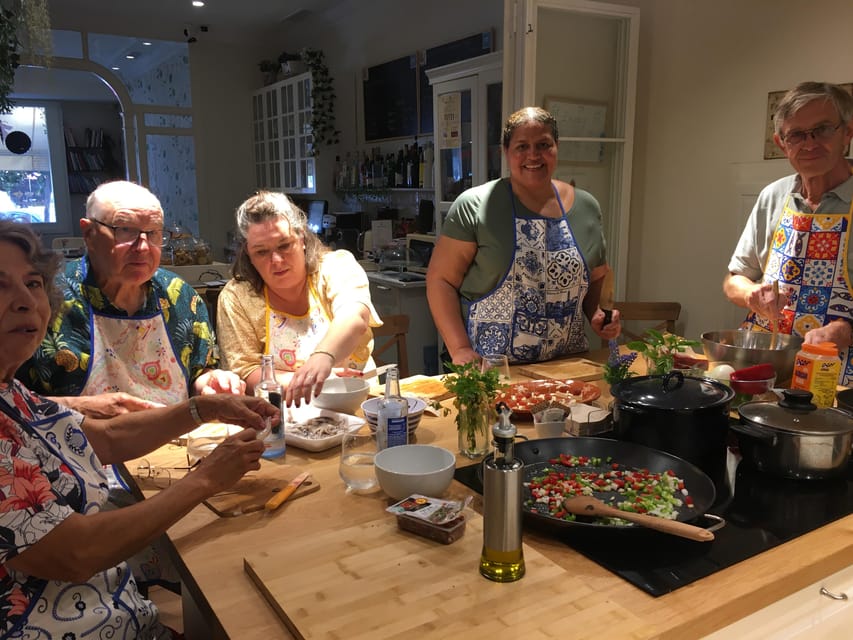 A Coruña: Local Market Shopping and Cooking Workshop - Cooking a Galician lunch
