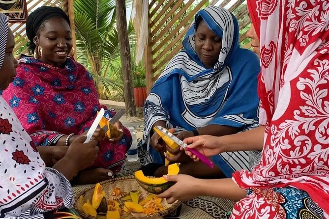 A private half day spice farm with a cooking lesson - Who will enjoy this outing most?