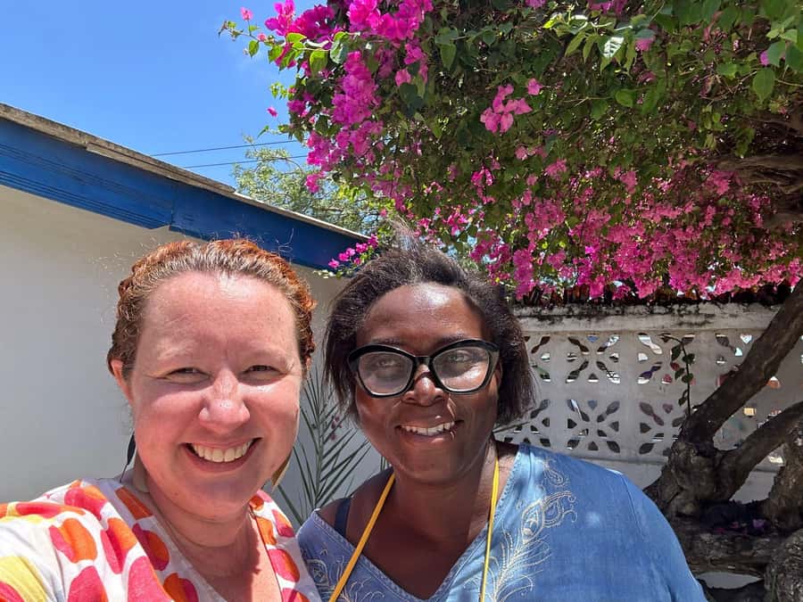 Accra: Cooking Class with Auntie KK in Osu - Meeting Auntie KK in Osu