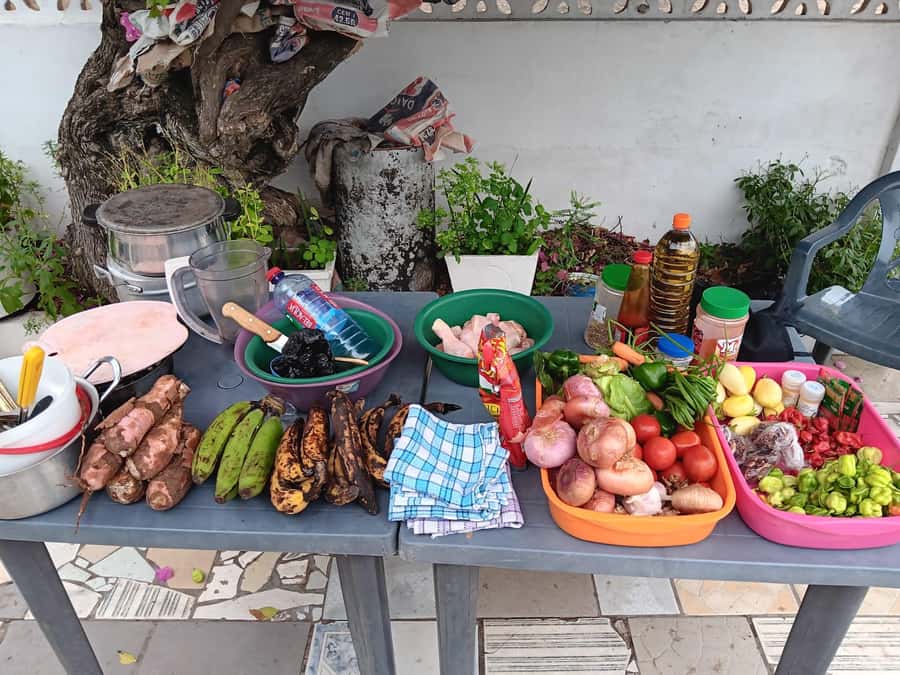 Accra: Cooking Class with Auntie KK in Osu - Sitting Down to Eat Your Own Work