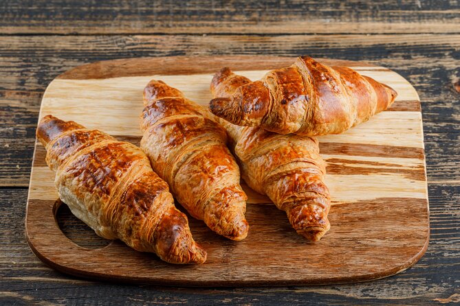 Aix en Provence Small group Croissant Baking Class with a chef - What makes the small group worthwhile