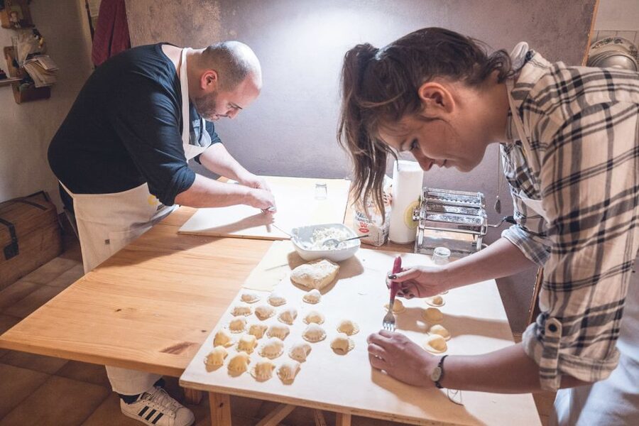 Alghero: Sardinian Home-Cooking Class and Meal - What happens during the three-hour class