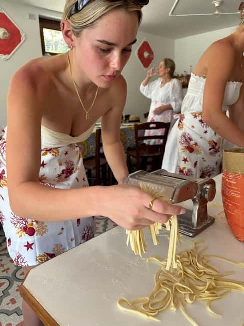 Amalfi Coast: Mozzarella, Pasta and Tiramisù Cooking Class - Rolling and preparing fresh tagliatelle