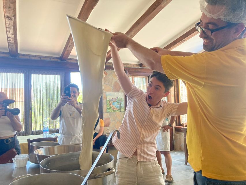 Amalfi Cooking class: Tiramisù, mozzarella and Pasta - Tiramisù gives the class a sweet finish