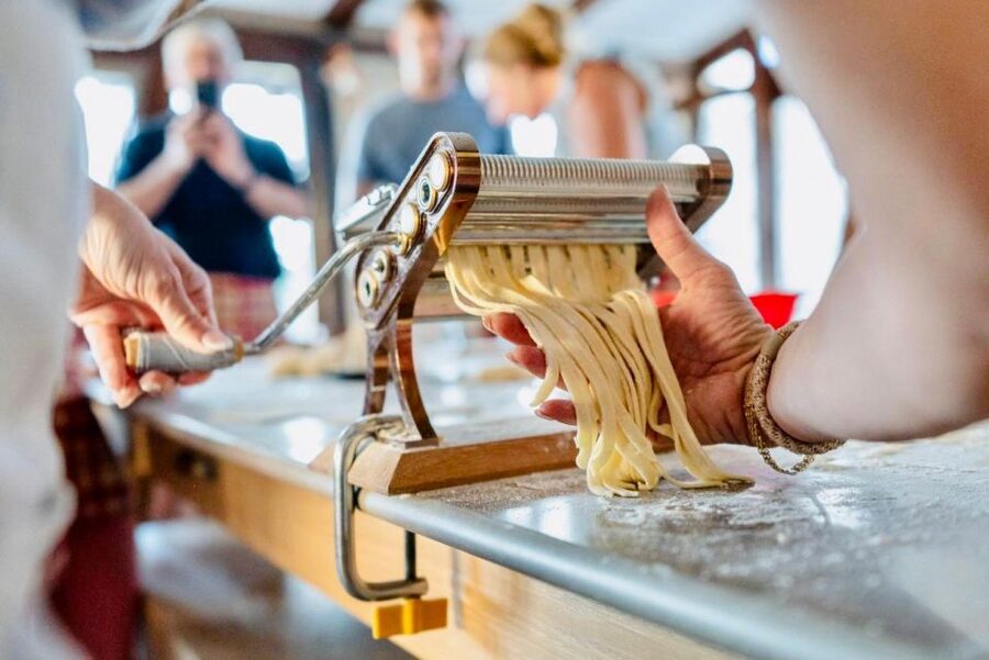 Amalfi: Mozzarella, Fettuccine, and Tiramisù Cooking Class - Why this cooking class feels different
