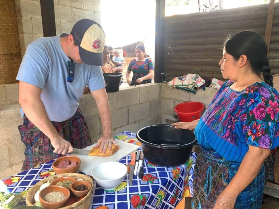 Antigua: Cooking Class with Local Family - Meeting a Guatemalan family in the kitchen
