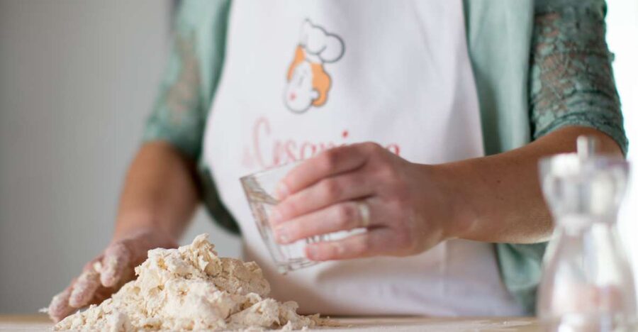 Aosta: Pasta & Tiramisu Cooking Class at a Local's Home - Starting with prosecco and light snacks