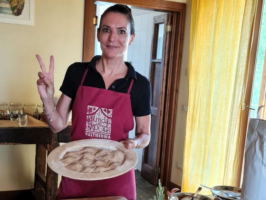 Arezzo: pasta e tiramisù cooking class organic Tuscan farm - Cooking on an organic farm near Arezzo