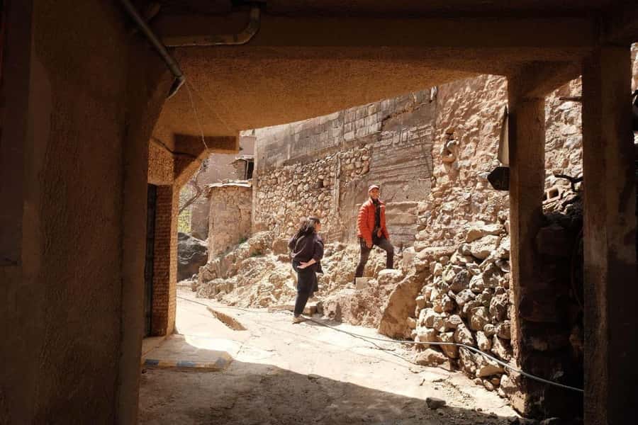 Atlas Mountains Day Trip: Market, Cooking & Village Walk - What the guiding is like
