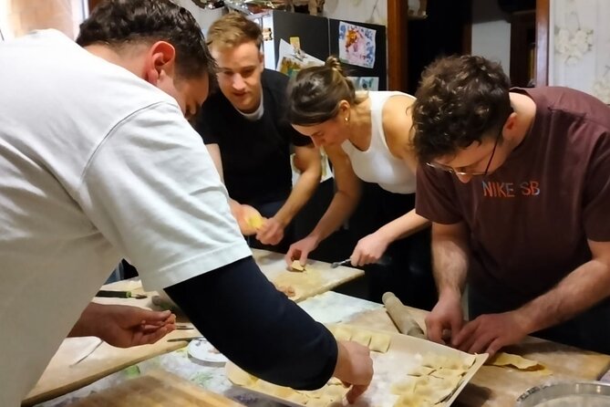 Authentic Bologna Home Cooking Class: Tagliatelle & Tortellini - Getting to Viale Abramo Lincoln 60