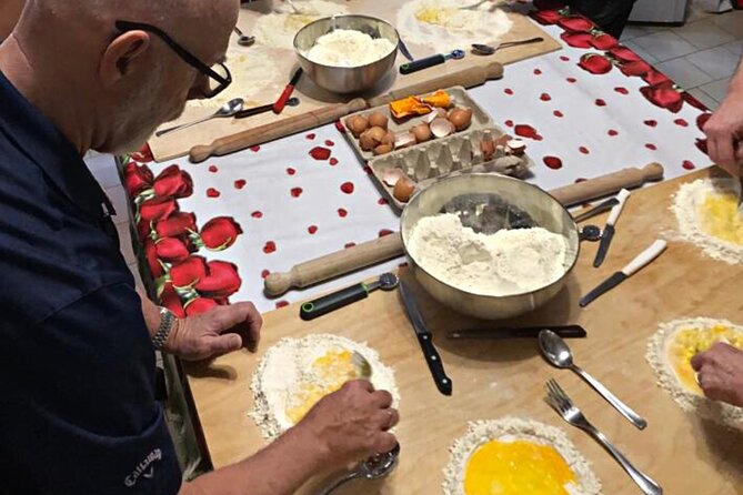 Authentic Bologna Home Cooking Class: Tagliatelle & Tortellini - The apartment setting: charm and limits