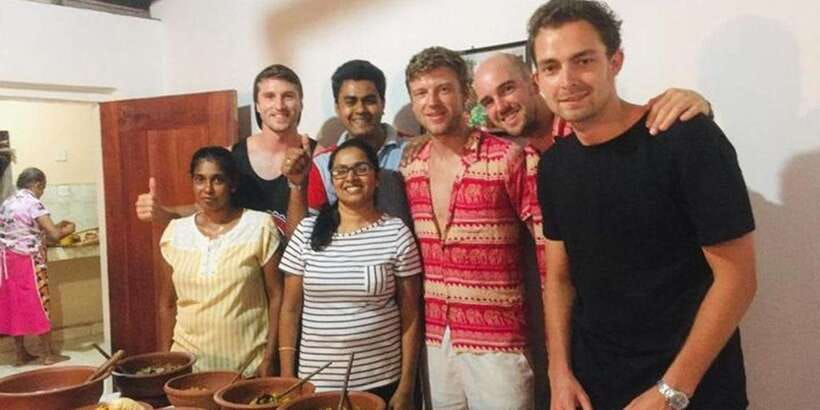 Authentic Sri Lankan Cooking Class in Kandy by Local Family - The optional market visit gives the food a starting point