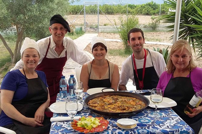 Authentic Valencian Paella Cooking Class - A country kitchen near Valencia