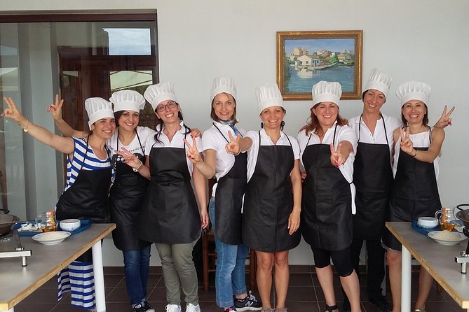Authentic Valencian Paella Cooking Class - The language and group experience