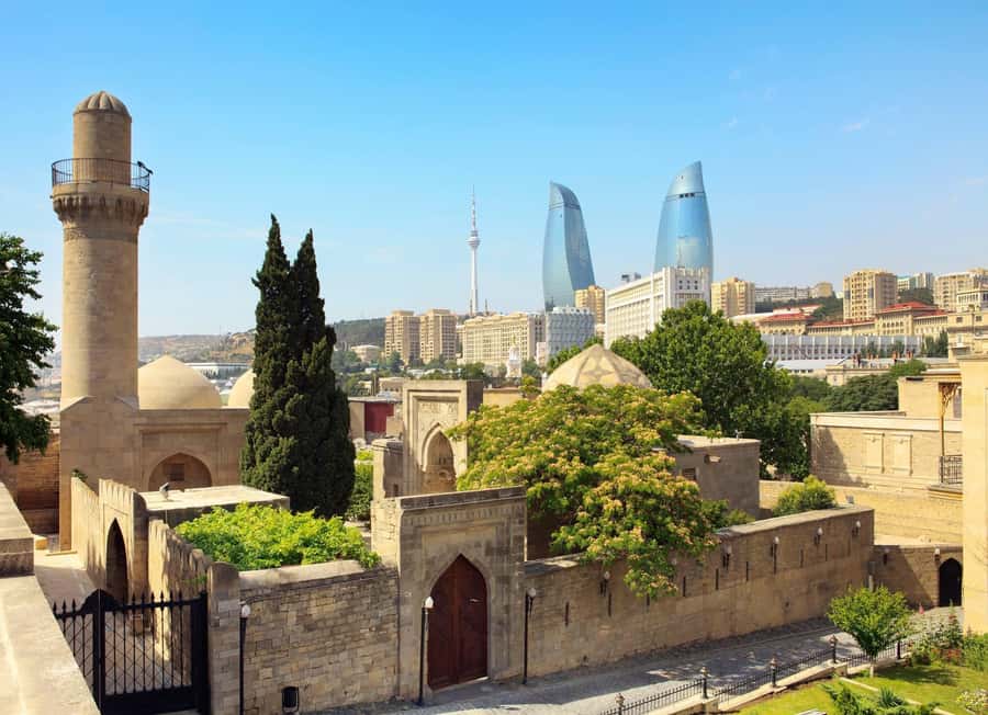 Azerbaijani Cooking Class & Old City Tour & Lunch - Starting at the Baku Khans’ Palace complex