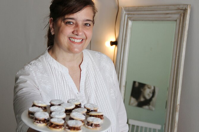 BA: Empanadas and Alfajores Cooking Experience in Palermo - Folding tips that make the class worthwhile