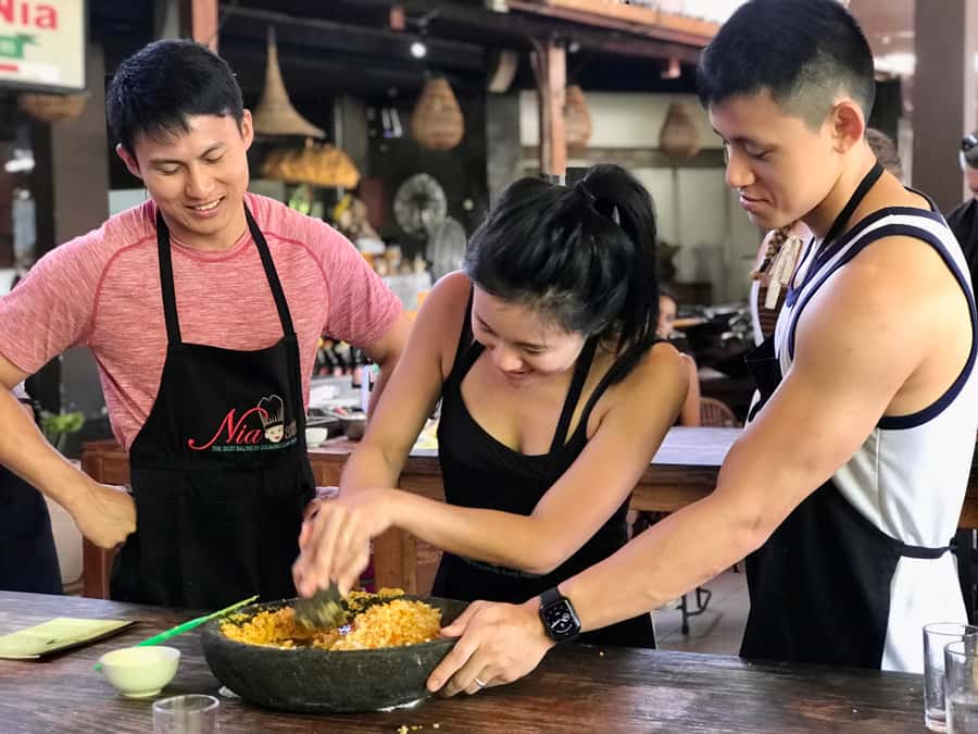 Bali: Balinese Cooking Class and Market Tour - Morning tea before the cooking begins