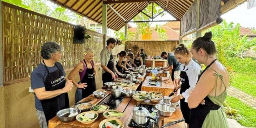 Bali: Cooking Class with Monkey Forest and Art Village Tour - Cooking five dishes and a dessert