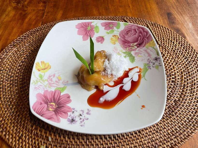 Balinese cooking class/Go shopping at the market, cook, eat - From Bali’s market stalls to your cooking table
