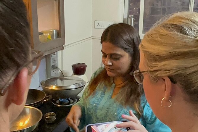Bangalore: Traditional Cooking Classes & Dinner with Chef Family - Choosing Five Dishes From More Than 25 Options