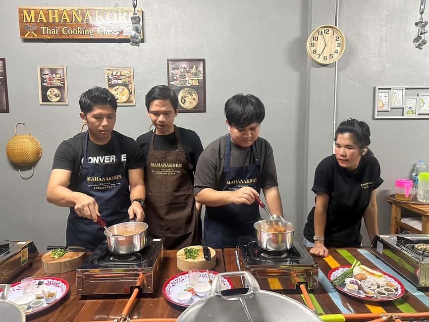 Bangkok: Authentic Thai Cooking Class with Local Host - The Wat Pak Nam location and getting there