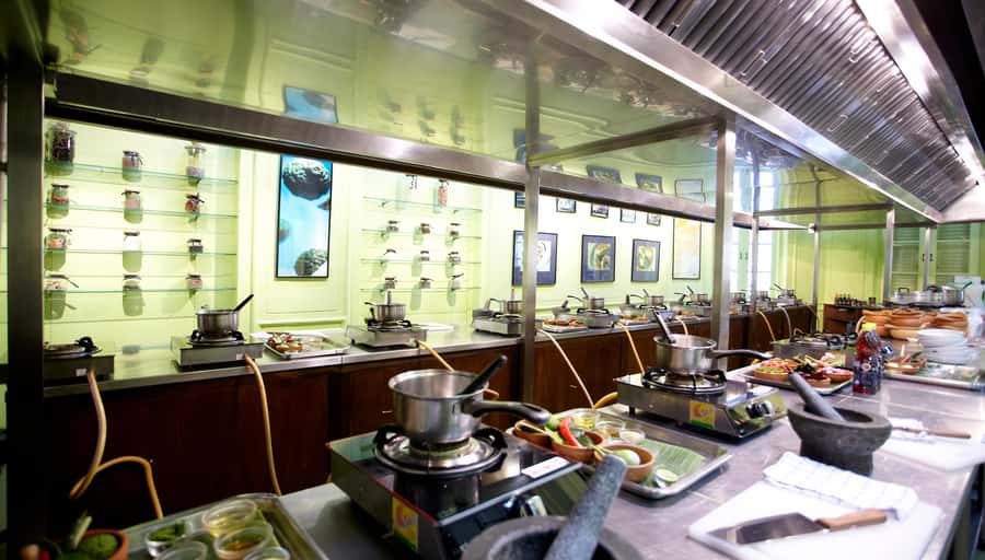 Bangkok: Blue Elephant Thai Cooking Class - Dietary needs and cooking confidence