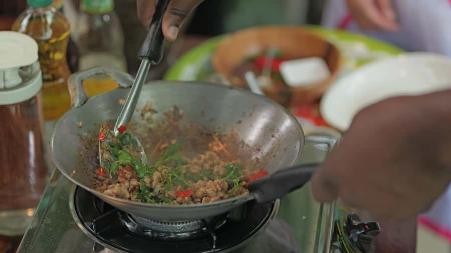 BANGKOK: Canal Tour and Cooking Fun - Who will enjoy this Bangkok combination most
