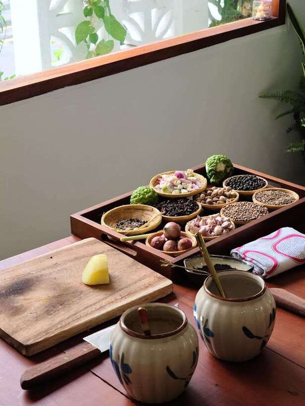 Bangkok: Cooking Class + Tuk Tuk Ride + Market Tour - What the renovated school adds