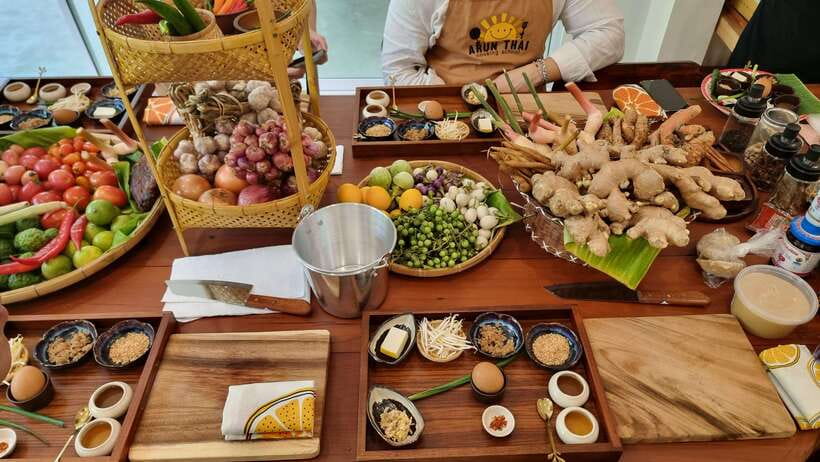 Bangkok: Cooking Class + Tuk Tuk Ride + Market Tour - Booking and cancellation details