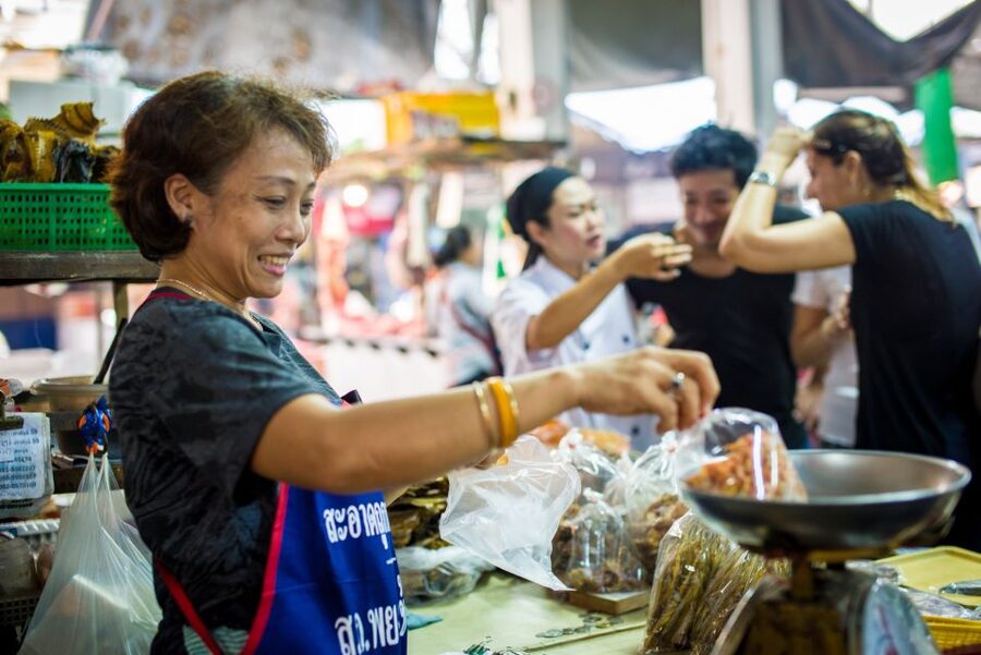 Bangkok: Half-Day Thai Cooking Class in Bangrak District - What the chefs teach beyond the recipe card