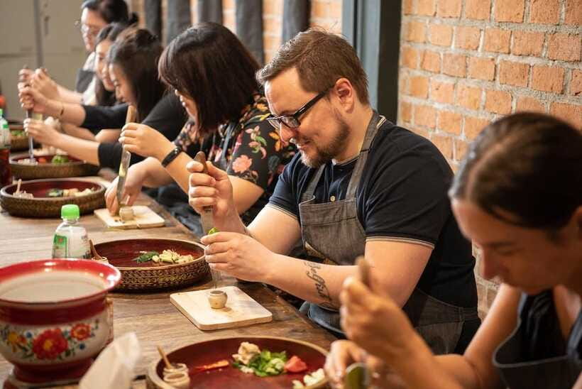 Bangkok: Hands-on Thai Cooking Class and Market Tour - What happens inside House of Taste