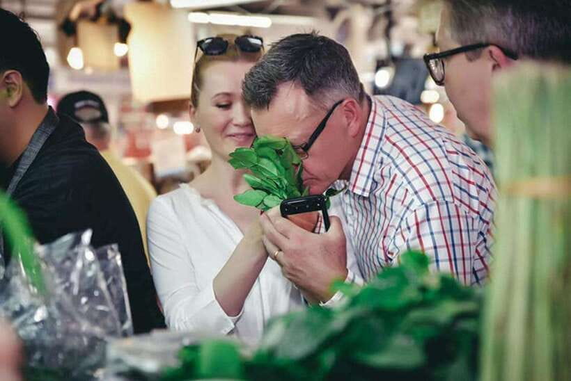Bangkok: Hands-on Thai Cooking Class and Market Tour - Small groups and the teaching style