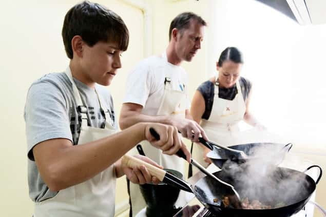 Bangkok: Maliwan Thai Cooking Class with Market Tour - A calm kitchen with real hands-on work