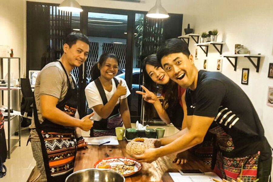 Bangkok: Thai Cooking Class and Onnuch Market Tour - What the Four-Hour Schedule Feels Like