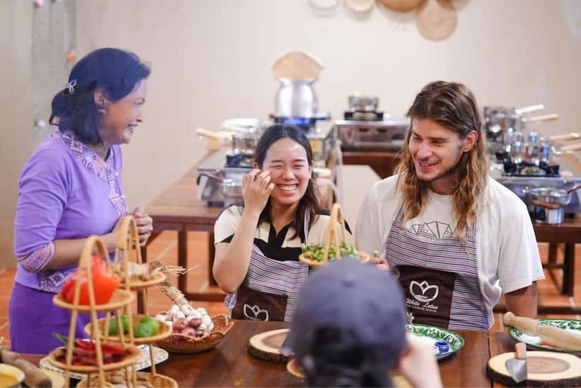 Bangkok: White Lotus Thai Cooking Class with Market Tour - Quick points before you book
