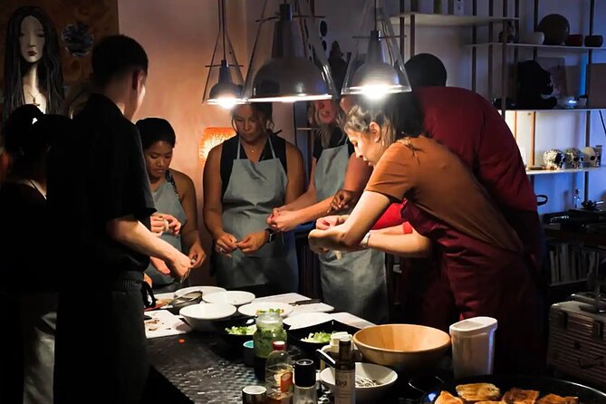 Barcelona Authentic Paella and Sangria Cooking Class - Pan tomaquet and the small lessons that matter