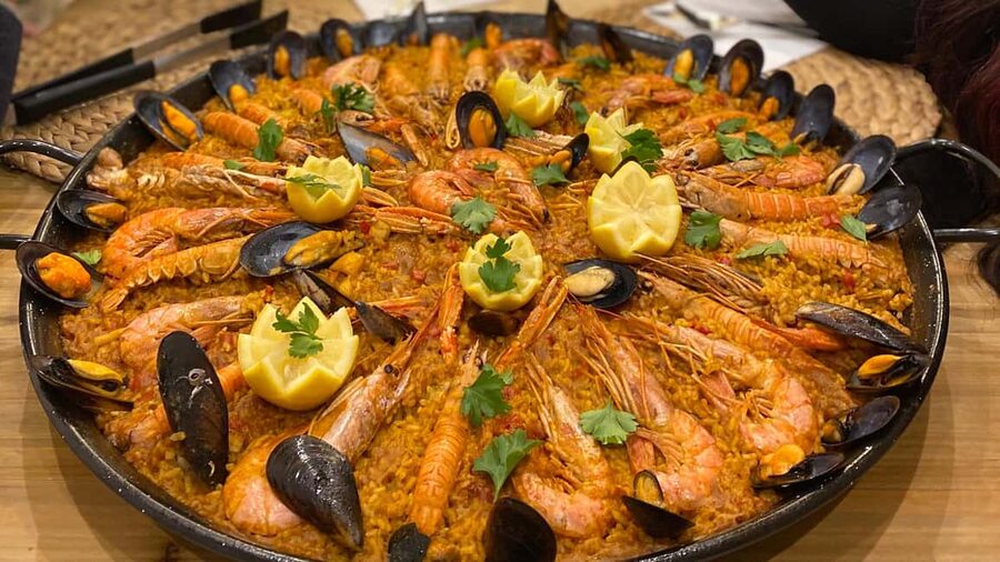 Barcelona Evening Cooking Class: 5-Course, 3 Paellas & Cava - Three paellas make this more than a standard cooking class