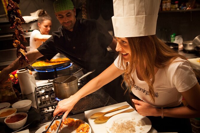 Barcelona Interactive Spanish Cooking Experience - Timing, transport, and practical details