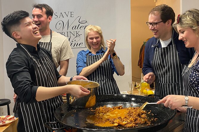 Barcelona Paella Cooking Class & Boqueria & Hofmann-Trained Chefs - Making sangria with your group