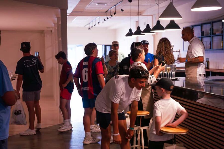 Barcelona: Spanish Tapas Cooking Class with Wine - Why Croquetas and Tortilla Make Good Lessons
