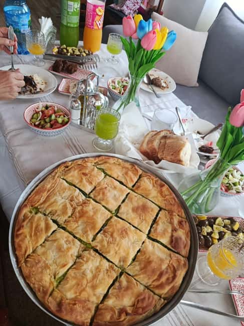 Berat: Traditional Cooking Class with Wine Tasting - A four-hour evening with a shared meal