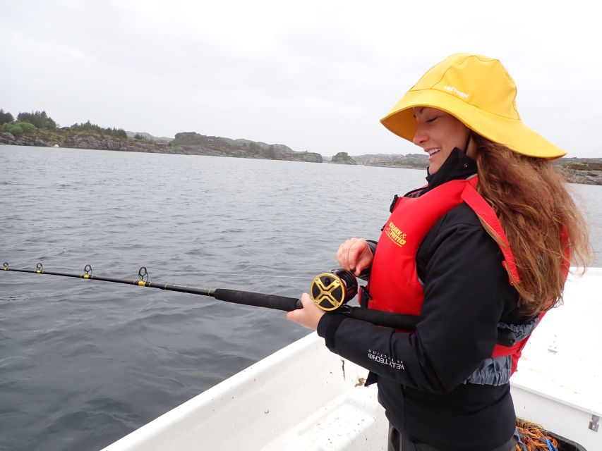 Bergen: Guided Fishing Tour with Outdoor Cooking - From Bergen streets to Øygarden’s open water