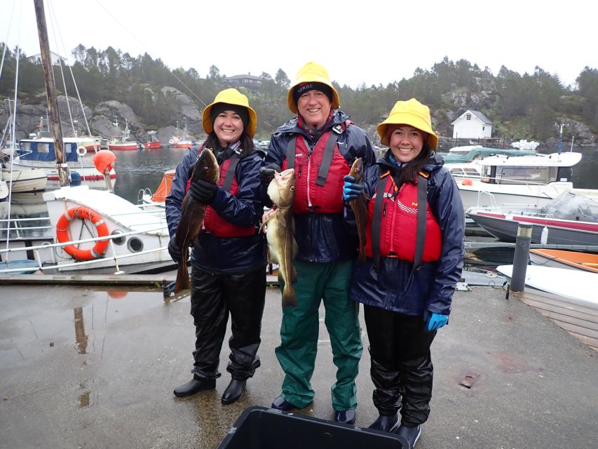 Bergen: Guided Fishing Tour with Outdoor Cooking - About 1.5 hours of fishing on the North Sea